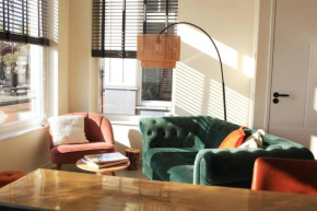 Luxury Harbour Suite With Private Parking